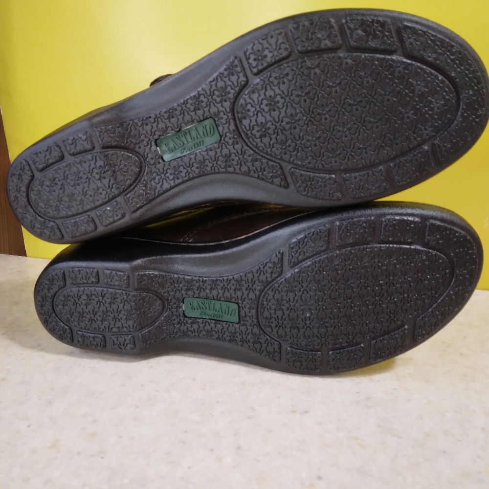 Eastland Sherri Clogs, women's size 7.5 - Picture 7 of 10